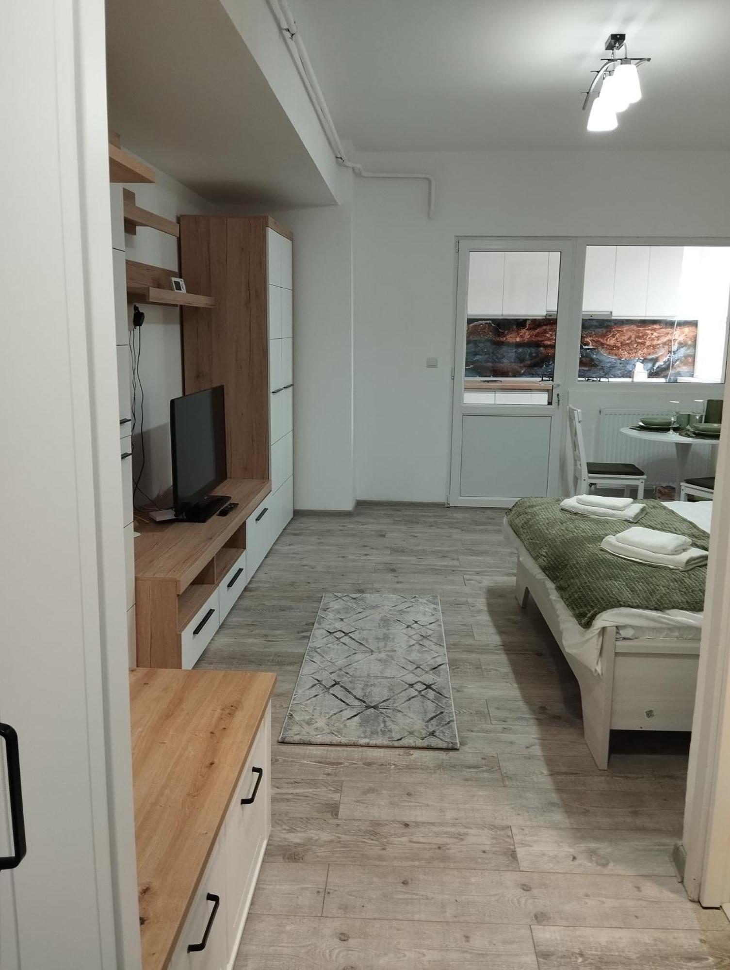 Amber Apartment *